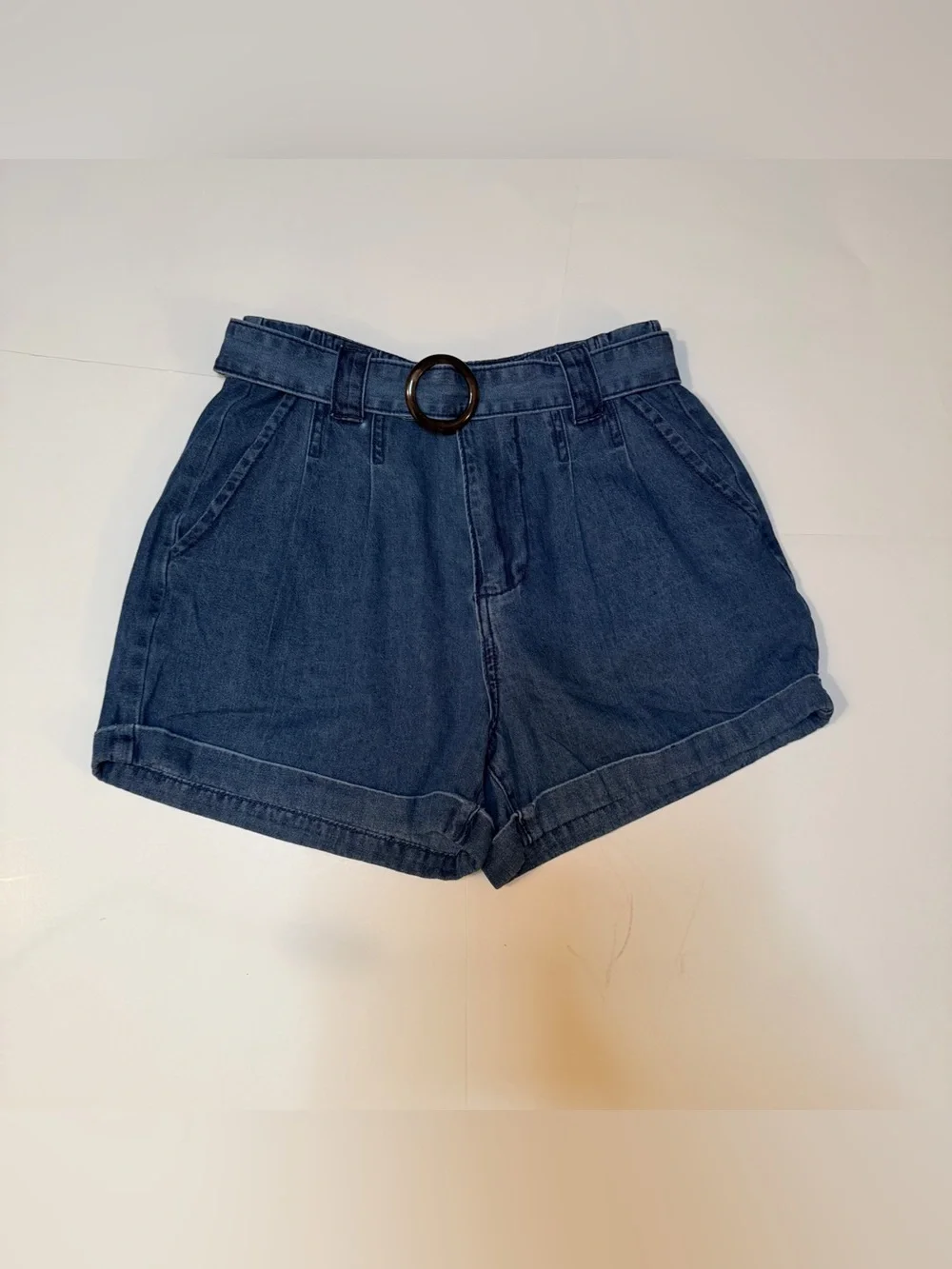 Avec Les Filles Belted Pleated Shorts